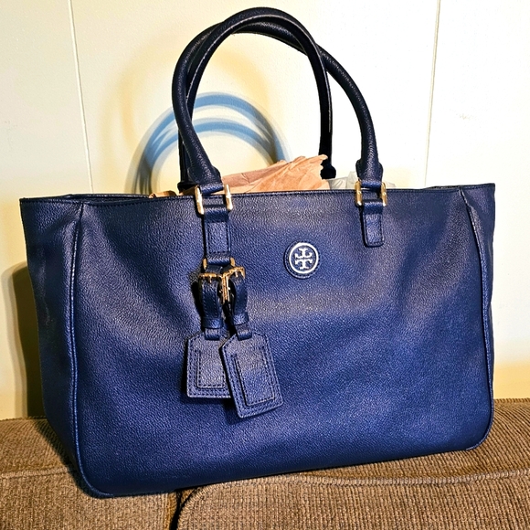 Tory Burch Handbags - Tory Burch Roslyn Navy Blue Pebbled Leather Tote EUC